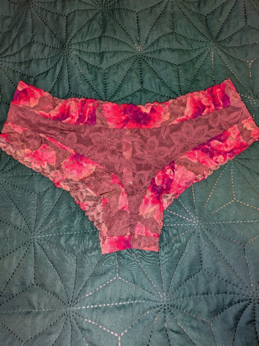 PINK Victoria's Secret Pantie New without Tags Medium